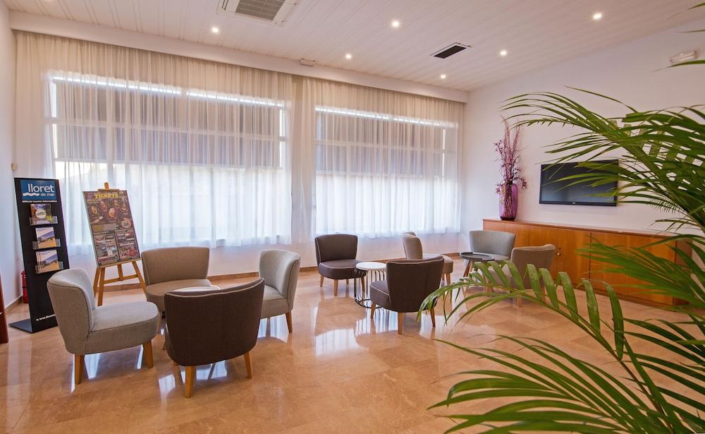 Lloret Santa Rosa By Pierre & Hotel 4*